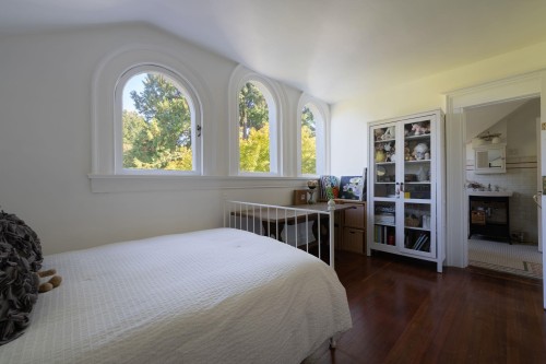 3292 Granville Street, Vancouver, BC 