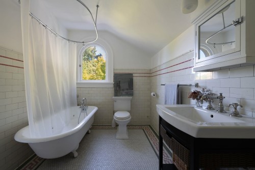 3292 Granville Street, Vancouver, BC 