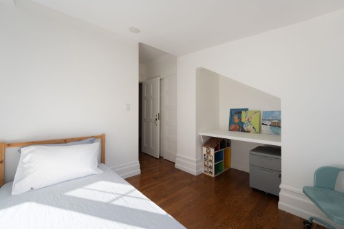 3292 Granville Street, Vancouver, BC 