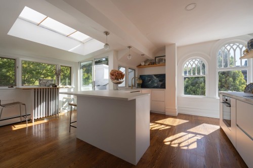 3292 Granville Street, Vancouver, BC 