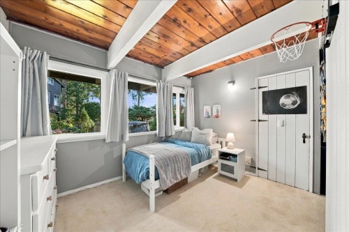 2363 Windridge Drive, North Vancouver, BC 