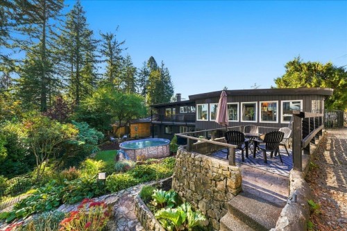 2363 Windridge Drive, North Vancouver, BC 
