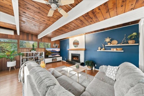 2363 Windridge Drive, North Vancouver, BC 