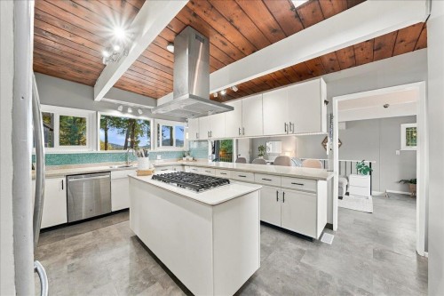 2363 Windridge Drive, North Vancouver, BC 
