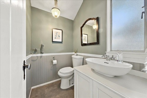 2363 Windridge Drive, North Vancouver, BC 