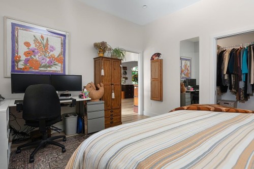 535 Keith Road E, North Vancouver, BC 
