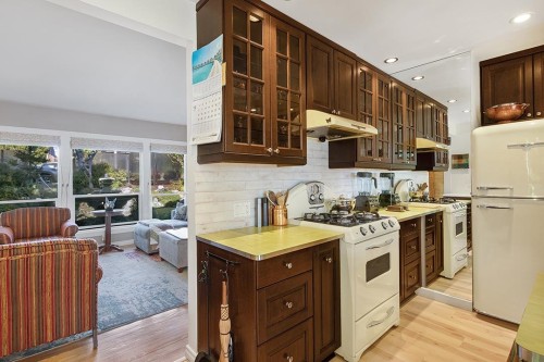 535 Keith Road E, North Vancouver, BC 