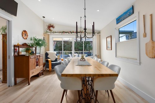 535 Keith Road E, North Vancouver, BC 