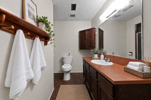 6250 Summit Avenue, West Vancouver, BC 
