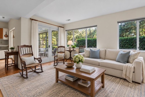 6250 Summit Avenue, West Vancouver, BC 