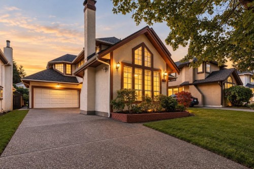 865 Ruckle Court  North Vancouver, BC V7H 2S6