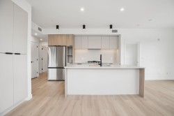 414-623 Kemsley Avenue  Coquitlam, BC V3J 0L8