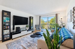 312-2320 Trinity Street  Vancouver, BC V5L 4W7