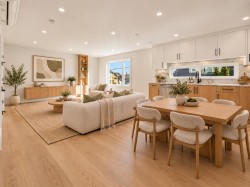 3036 5th Avenue E Vancouver, BC V5M 1N8