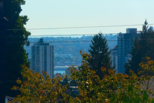 219 29Th Street E, North Vancouver, BC 