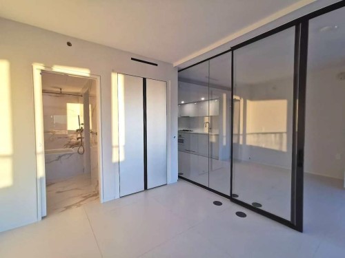 1033 Nelson Street, Vancouver, BC 