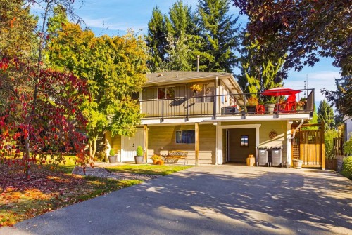 950 Tollcross Road  North Vancouver, BC V7H 2G2