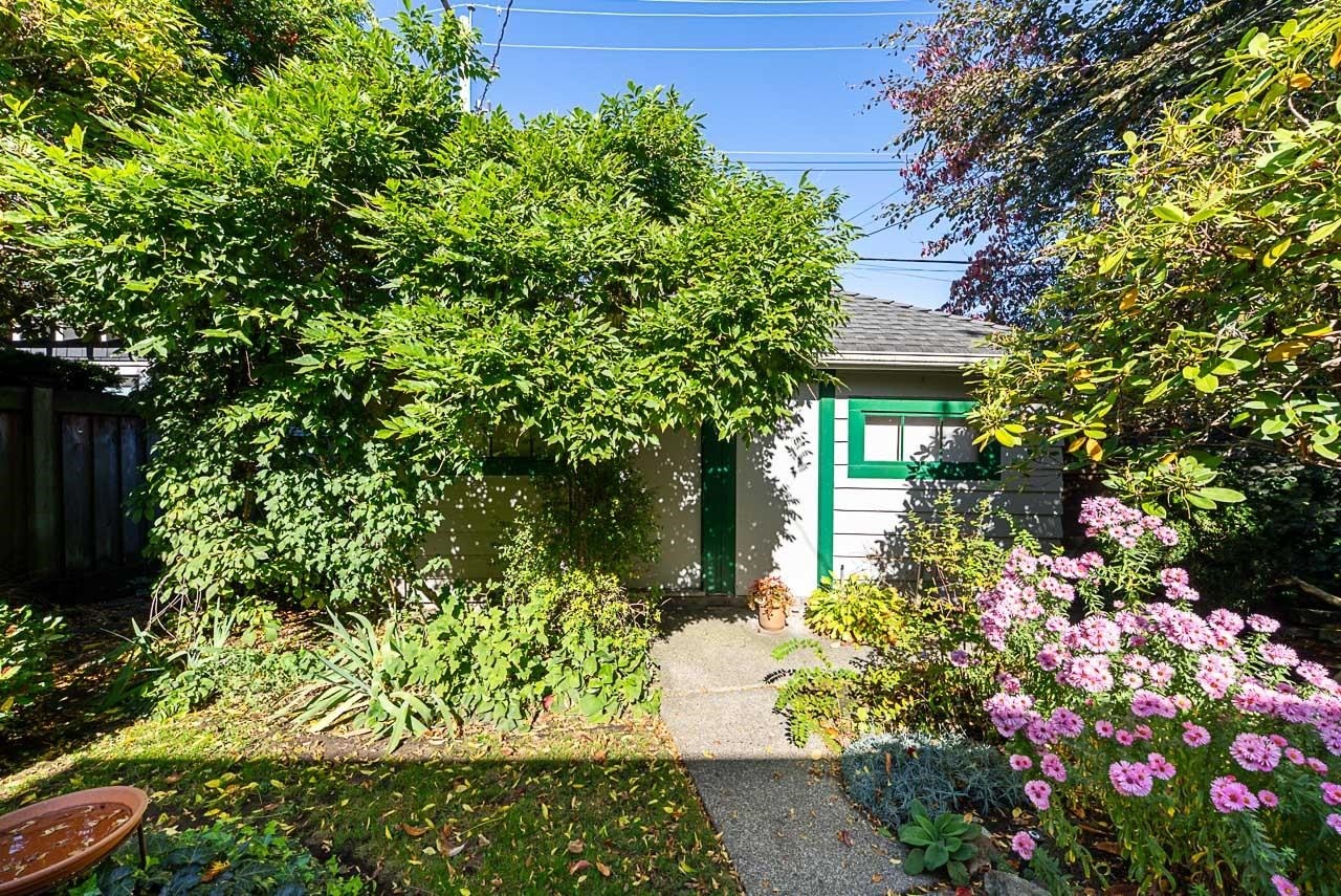 1881 Whyte Avenue, Vancouver, BC