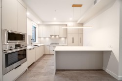 218-8699 Spires Road  Richmond, BC V6Y 1W4