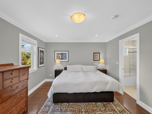 5502 Dundee Street, Vancouver, BC 