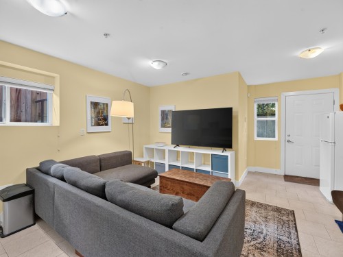 5502 Dundee Street, Vancouver, BC 