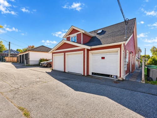 5502 Dundee Street, Vancouver, BC 