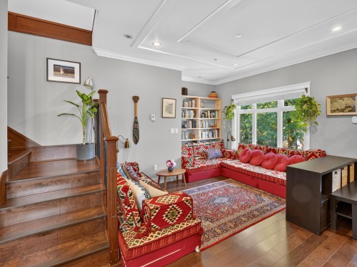 5502 Dundee Street, Vancouver, BC 