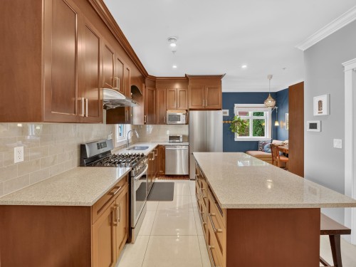 5502 Dundee Street, Vancouver, BC 