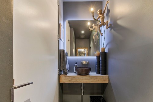 2505 Adanac Street, Vancouver, BC 