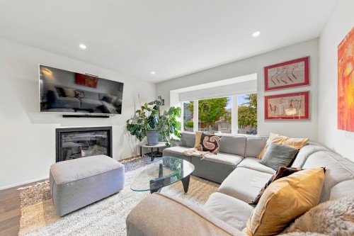 2505 Adanac Street, Vancouver, BC 