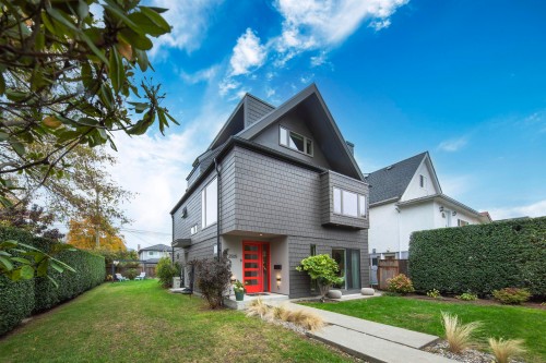 2505 Adanac Street, Vancouver, BC 
