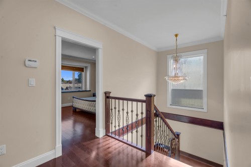 6830 Vivian Street, Vancouver, BC 