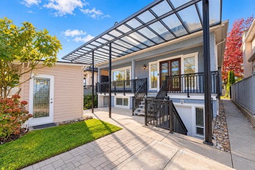 6830 Vivian Street, Vancouver, BC 