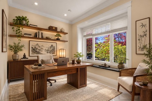 6830 Vivian Street, Vancouver, BC 