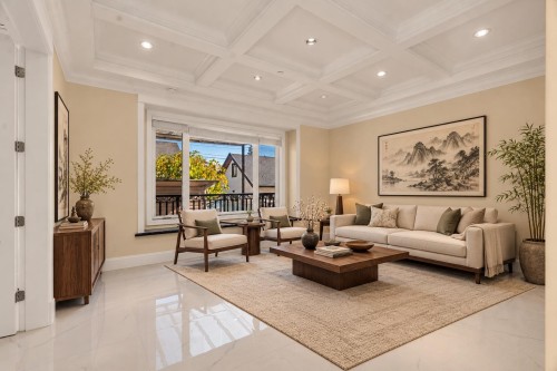 6830 Vivian Street, Vancouver, BC 