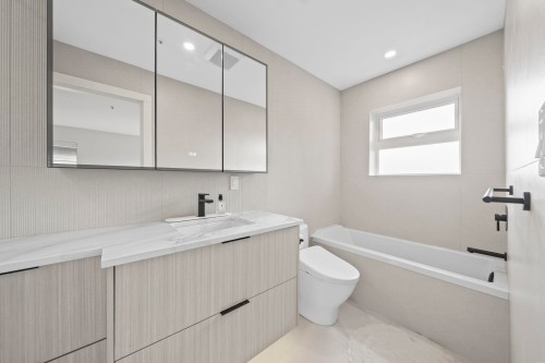 2408 Marine Drive Se, Vancouver, BC 