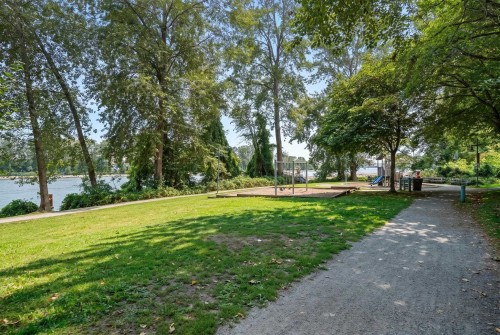 2408 Marine Drive Se, Vancouver, BC 