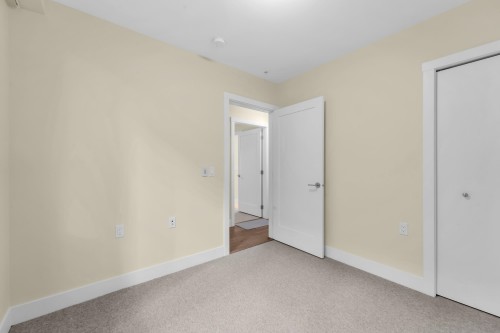 7637 Yukon Street, Vancouver, BC 
