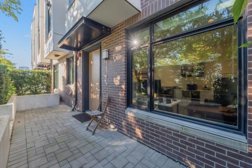 7637 Yukon Street, Vancouver, BC 