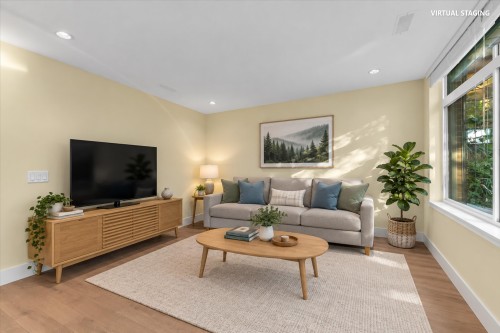 7637 Yukon Street, Vancouver, BC 
