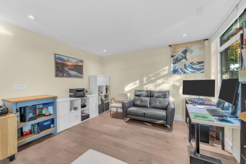 7637 Yukon Street, Vancouver, BC 