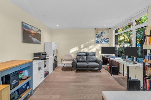 7637 Yukon Street, Vancouver, BC 