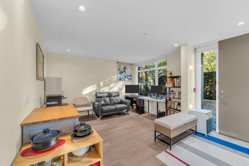 7637 Yukon Street, Vancouver, BC 