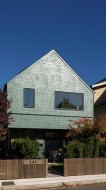 1-141 22nd Avenue E Vancouver, BC V5V 1T5