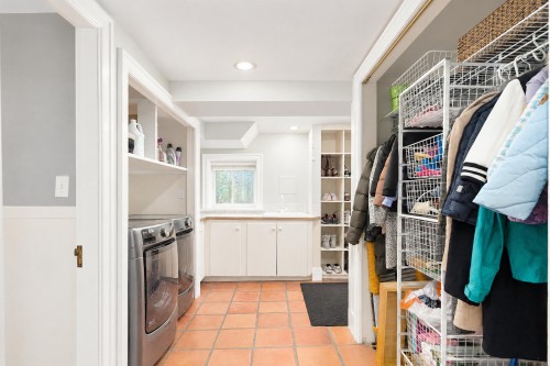 3811 26Th Avenue W, Vancouver, BC 