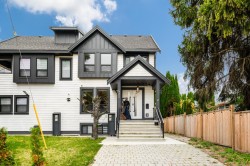 425 Kaslo Street N Vancouver, BC V5K 3N2