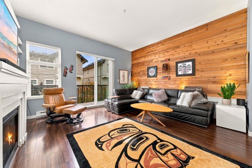 709 Premier Street  North Vancouver, BC V7J 0A5