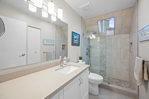 2208 Portside Court, Vancouver, BC 