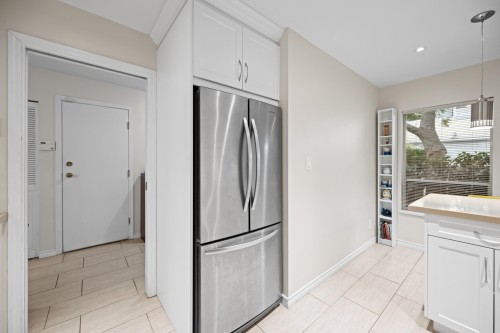 2208 Portside Court, Vancouver, BC 