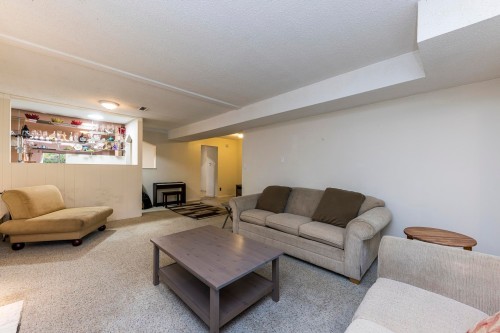 741 18Th Street E, North Vancouver, BC 